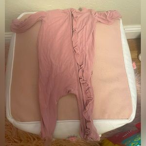 Caden Lane Ruffle Footie 0-3 months